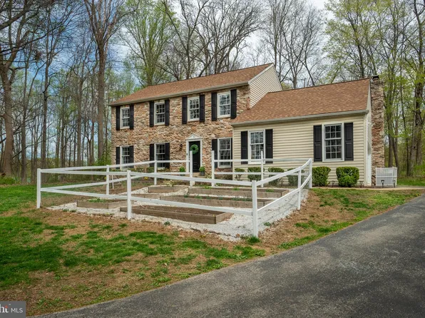 10 N Wertz Ln, Glenmoore, PA 19343