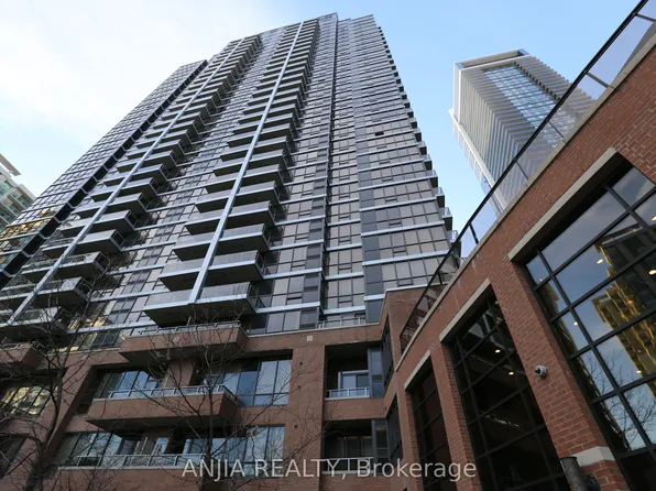 33 Sheppard Ave E #2010, Toronto, ON M2N 7K1