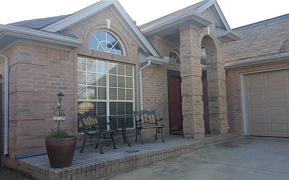 2nd image of 2602 Breezehollow Way