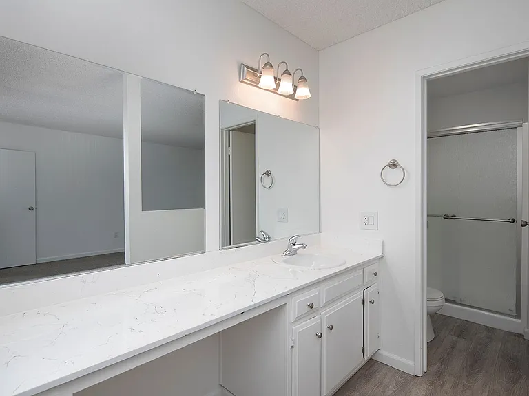 Volterra Apartments — Photo 66