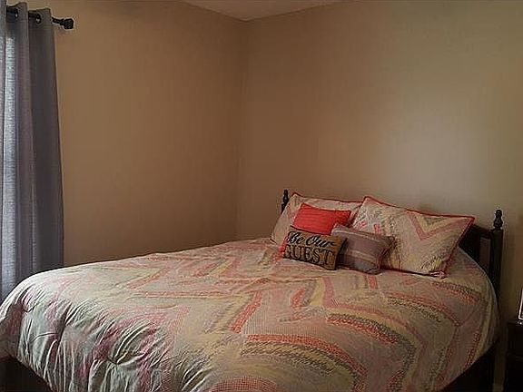 4th image of 1550 Muir Cir