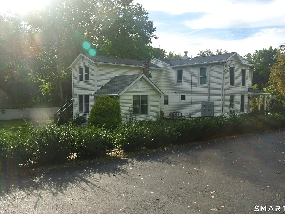 686 Wheelers Farms Rd #3