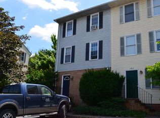 1467 Country Club Ct, Harrisonburg, VA 22802