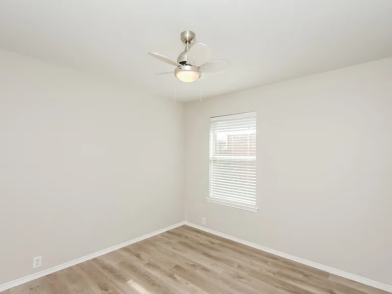 4521 Napa Valley Dr — Photo 14