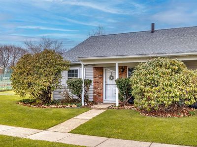 6 Harvest Time Court #6, Huntington Station, NY, 11746