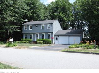 4 Pilgrim Ln, Saco, ME 04072