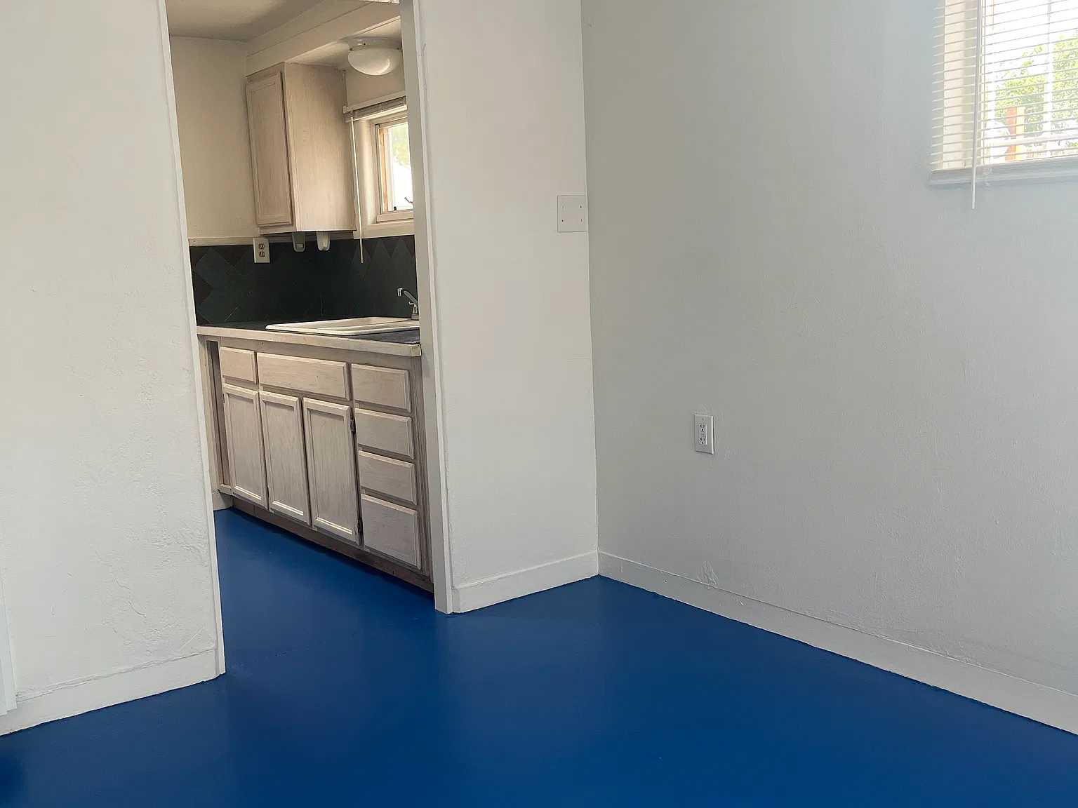 1 bed, 450 sqft, $850 — Photo 3
