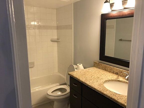 2nd image of 6330 Newtown Cir APT B3