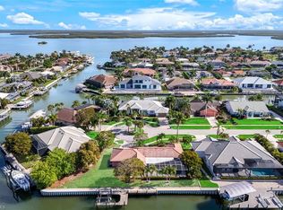 358 Grapewood CT, MARCO ISLAND, FL 34145