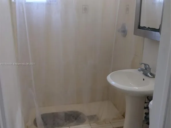 4121 Thomas St, Hollywood, FL 33021