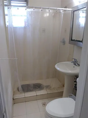 4121 Thomas St Photo 1