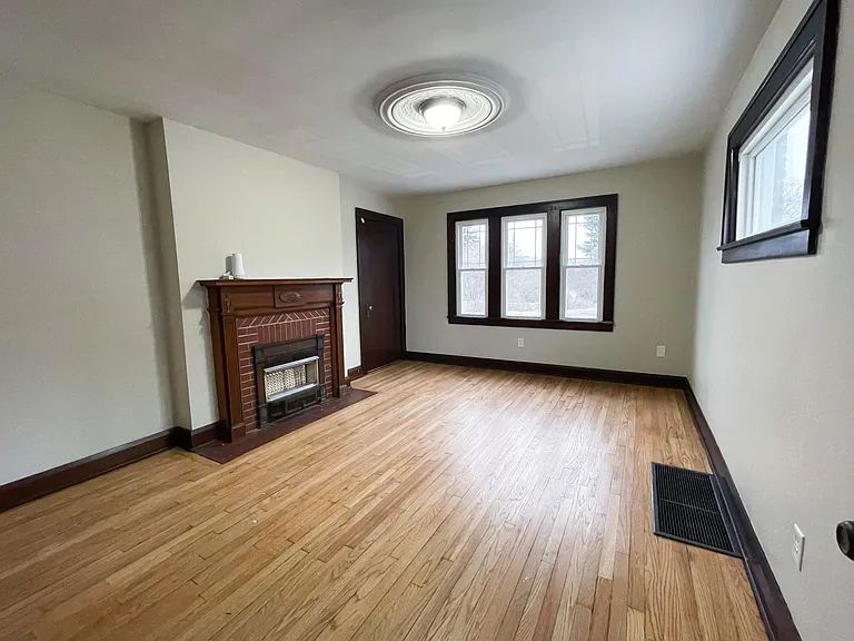 3711 Glenwood Ave #1 — Photo 9