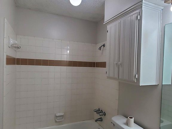 5th image of 3829 Southwind Ave