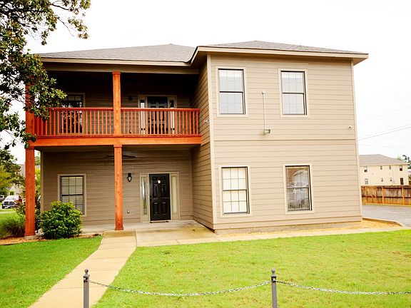 3rd image of 497 Wesley Pl #Ab
