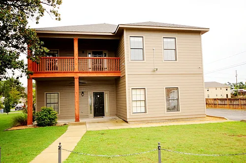 497 Wesley Pl #AB Photo 1