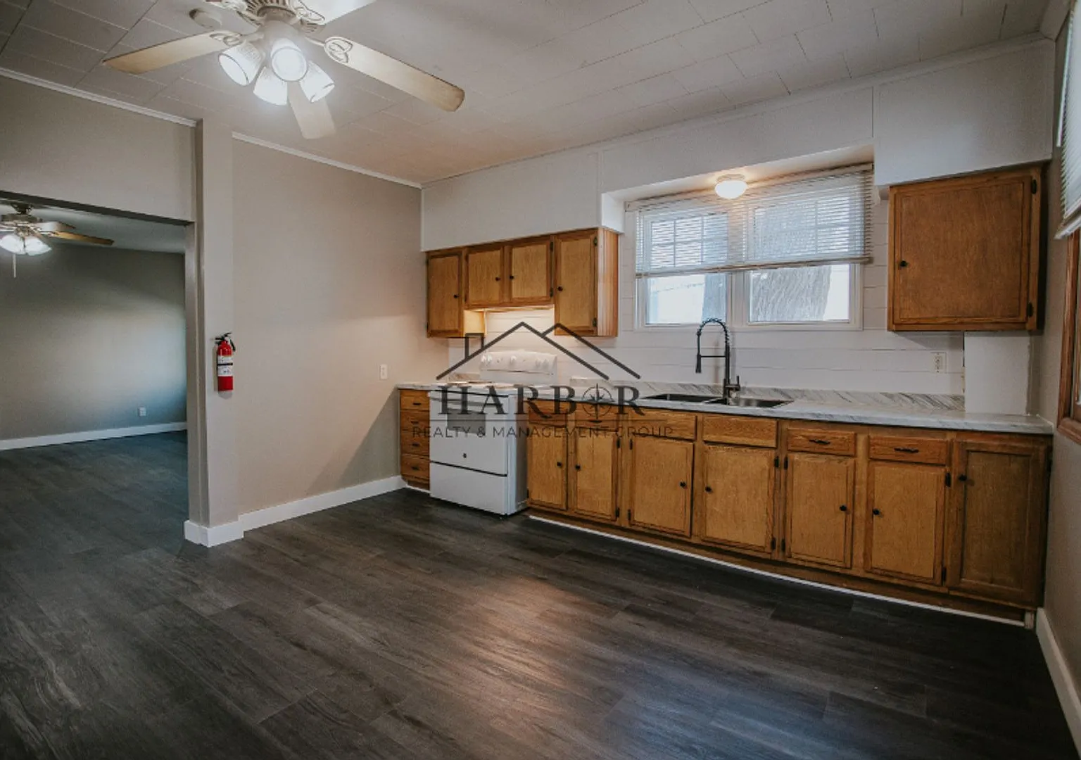 $500 Gift Card Move in Special — Photo 4