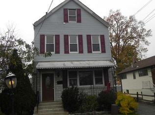23 Roosevelt St, Little Ferry, NJ 07643