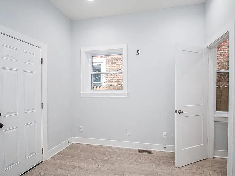 2808 W Oxford — Photo 29