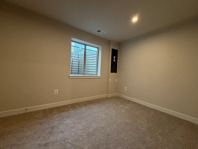 9711 Klamath Ct — Photo 25