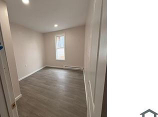 411 W Market St #1, Mahanoy City, PA 17948