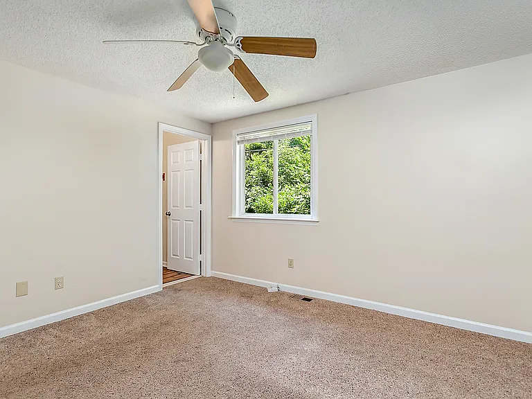 1204 Ogden Pl — Photo 14