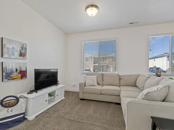 320 W 6 S, Tremonton, UT 84337