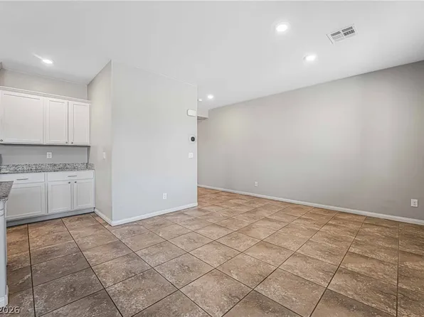 2611 Infinity Bay Ct, Spring Valley, NV 89146