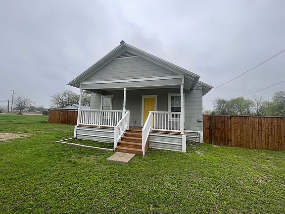 4th image of 303 S Wilson Valley Dr