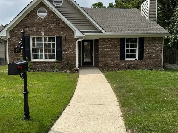 279 Warwick Ln, Alabaster, AL 35007