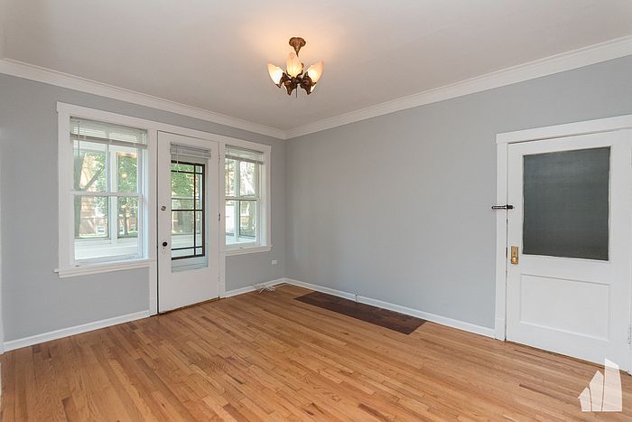 1st image of 3801 N Seeley Ave #1W