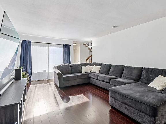5th image of 7809 Starling Dr