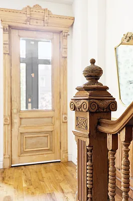 Sold by Compass | media 9