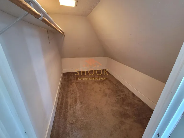 1312 Ferry St — Photo 11