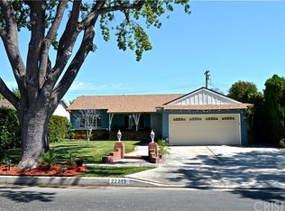 22715 Gault St, West Hills, CA 91307