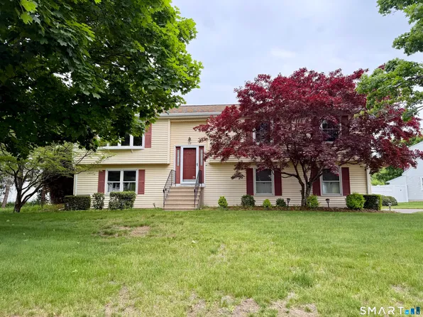 17 Spruceland Road, Enfield, CT 06082