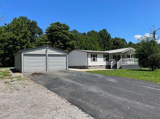 244 Runaway Dr, Fountain Run, KY 42133