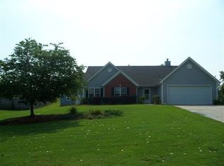 5823 Meadowfield Trce, Flowery Branch, GA 30542