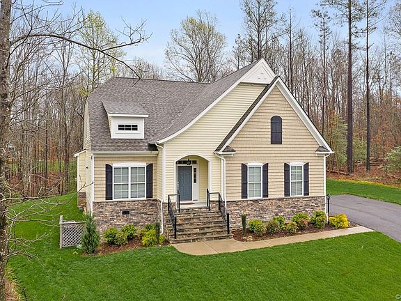 3rd image of 7401 Dunollie Dr