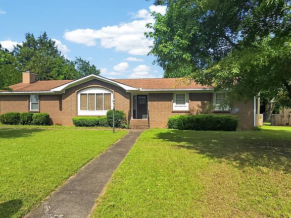 5th image of 709 Meadowridge Dr