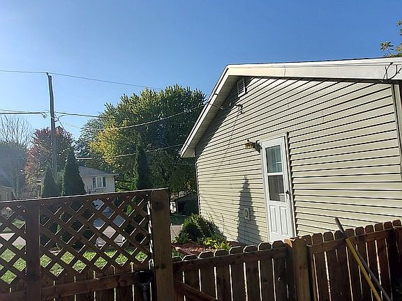 4th image of 2622 S Cleveland St