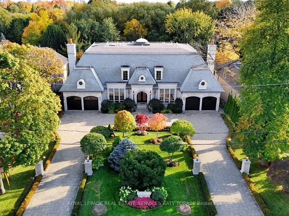 101 Forest Heights Blvd, Toronto, ON M2L 2K7