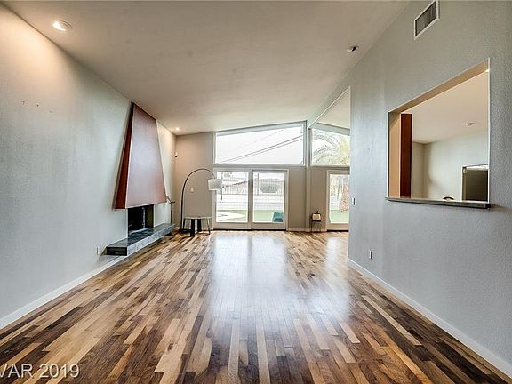 4th image of 3546 Pueblo Way
