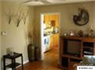 121 N Desmet Ave, Buffalo, WY 82834