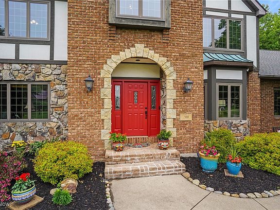 5th image of 868 Bentley Place Blvd