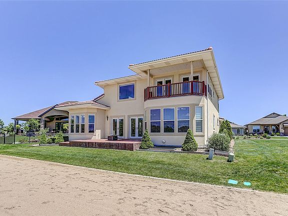 4th image of 418 Crystal Beach Dr