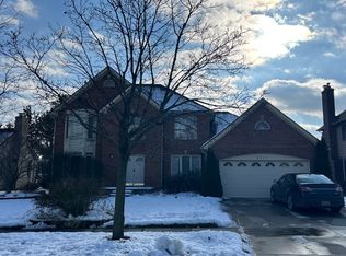 45409 Indian Creek Dr, Canton, MI 48187