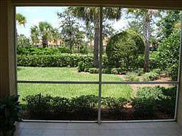 3rd image of 10692 Avila Cir