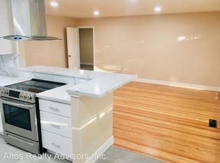 326 Camille Ct #1, Mountain View, CA 94040