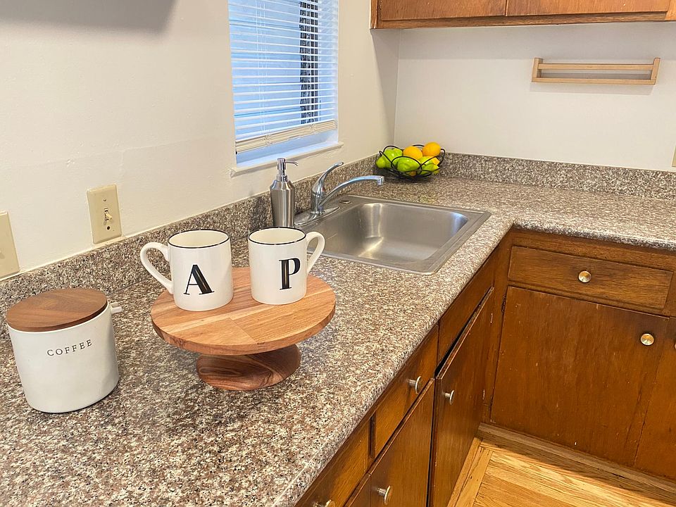 1st image of 354 Vernon St APT 101