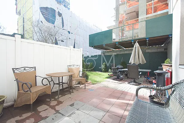 Rented by Brick&Mortar | media 71